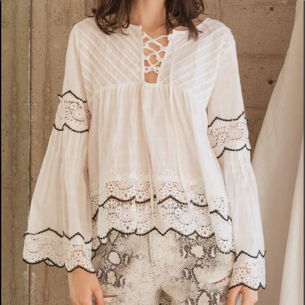 POL White Boho Lace-Up Peasant Top with Black Trim